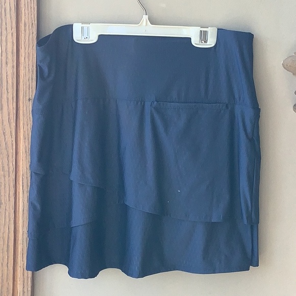 Lucky in Love - Scallop Tennis Skort - LG (12) - Picture 4 of 7